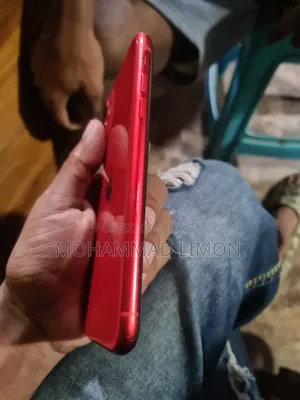Apple iPhone 11 128 GB Red