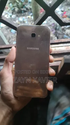 Samsung Galaxy J4 Plus 32 GB Gold
