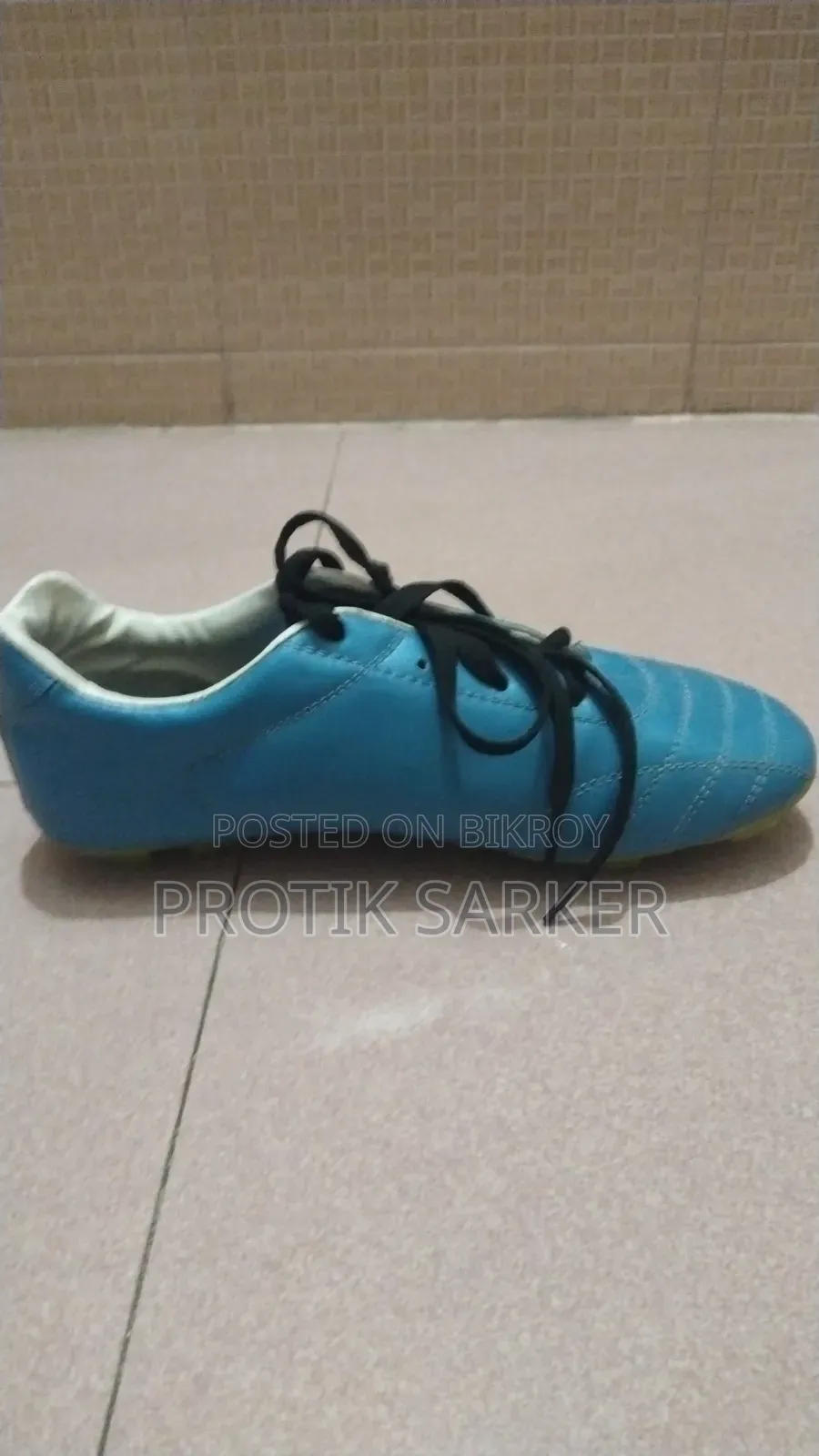 Football Shoes / Cleats
