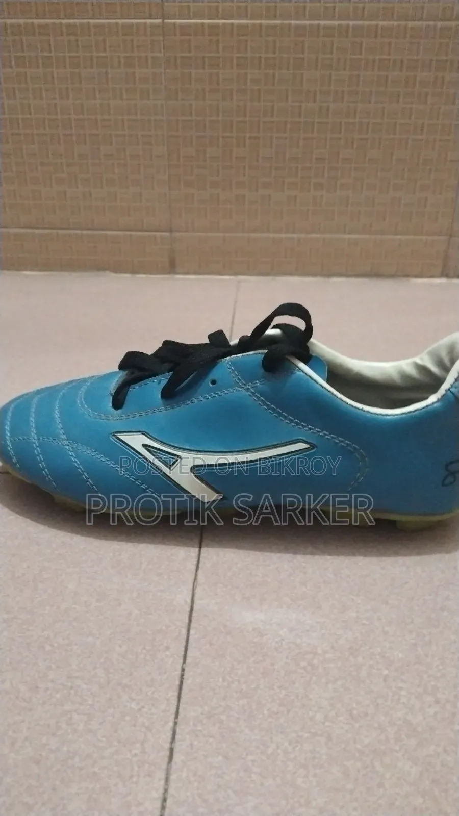 Football Shoes / Cleats