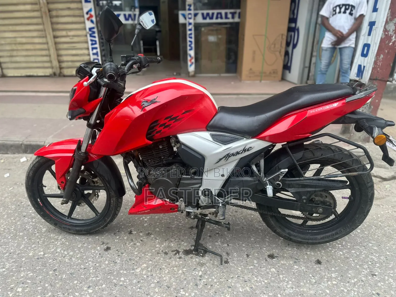 TVS Apache 160 4V 2020 Red