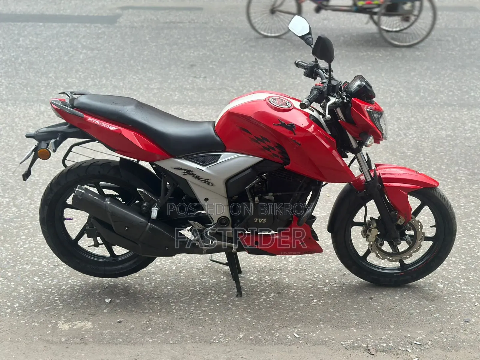 TVS Apache 160 4V 2020 Red