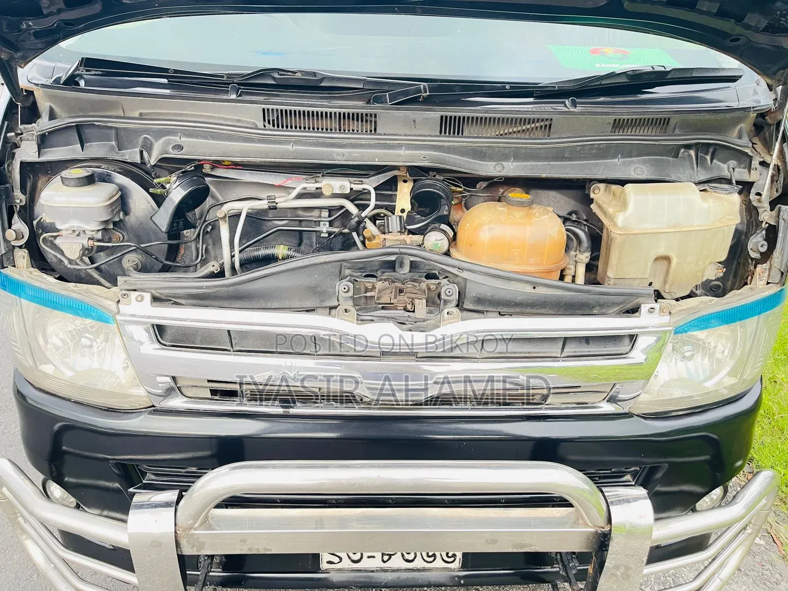 Toyota HiAce 2005 Grey