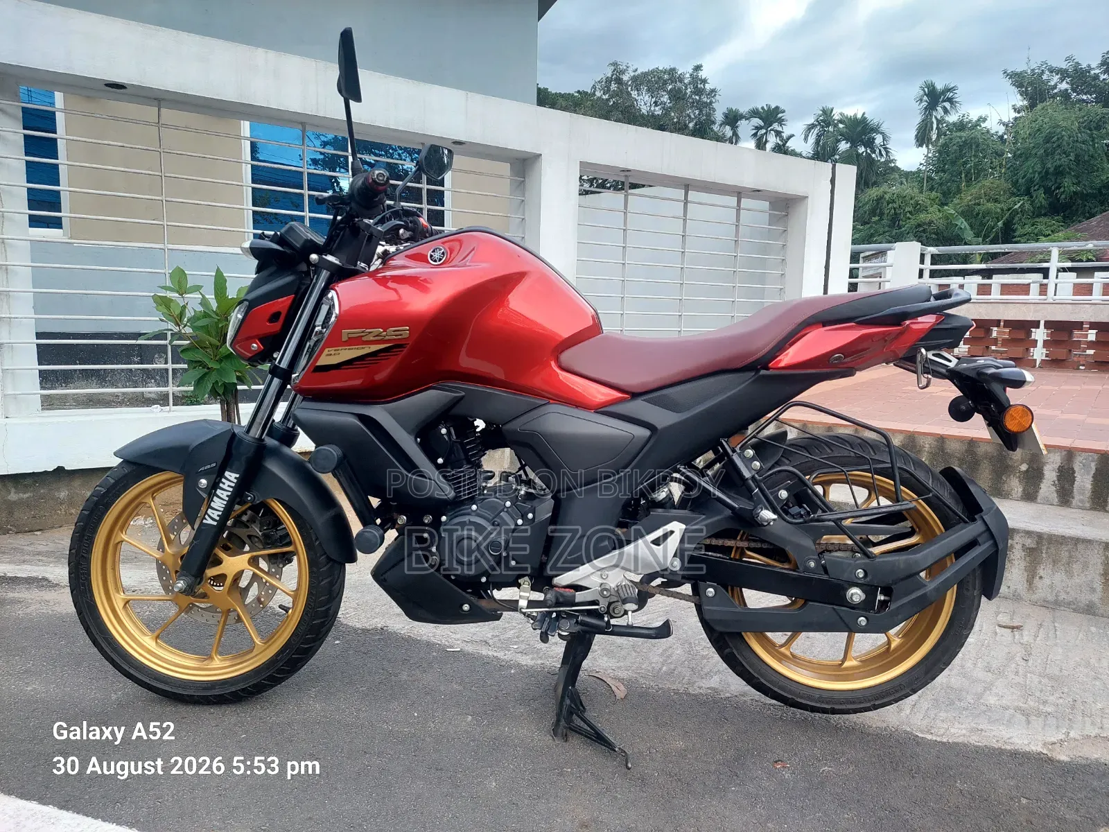 Yamaha FZS V3 2024 Red