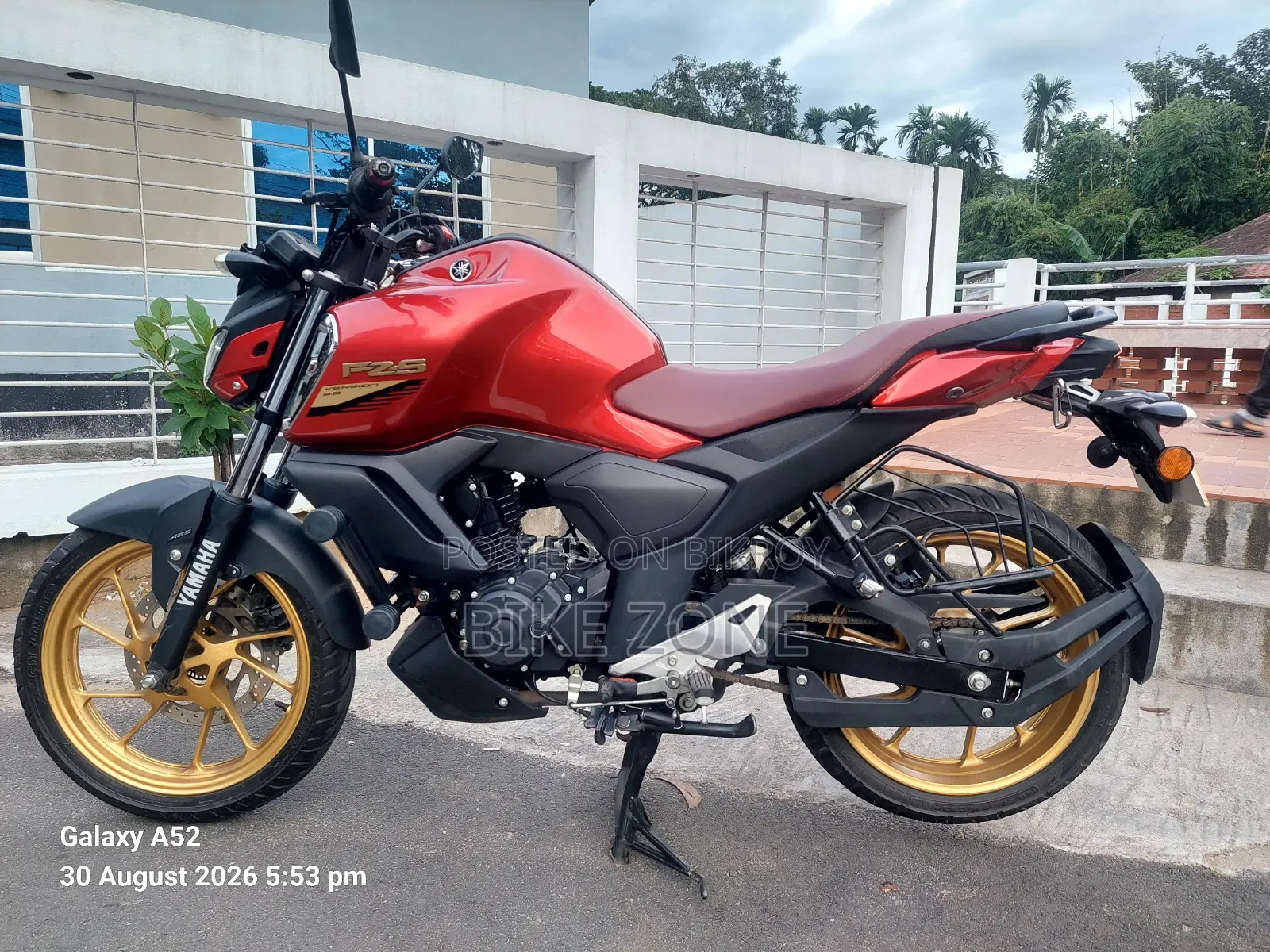 Yamaha FZS V3 2024 Red