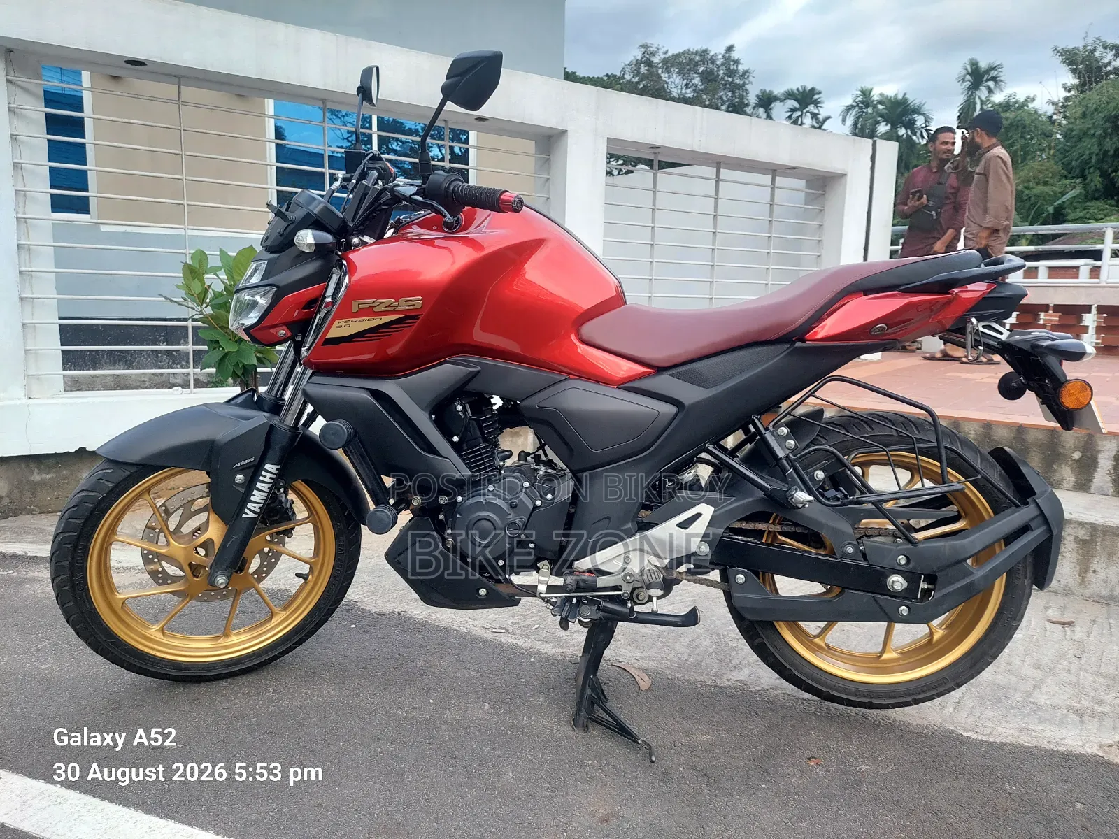 Yamaha FZS V3 2024 Red