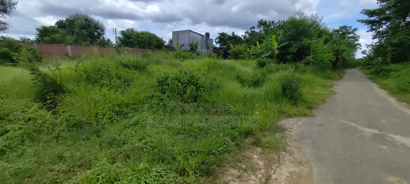 Basundhara P Block 5 Katha South Facing Corner Land for Sale