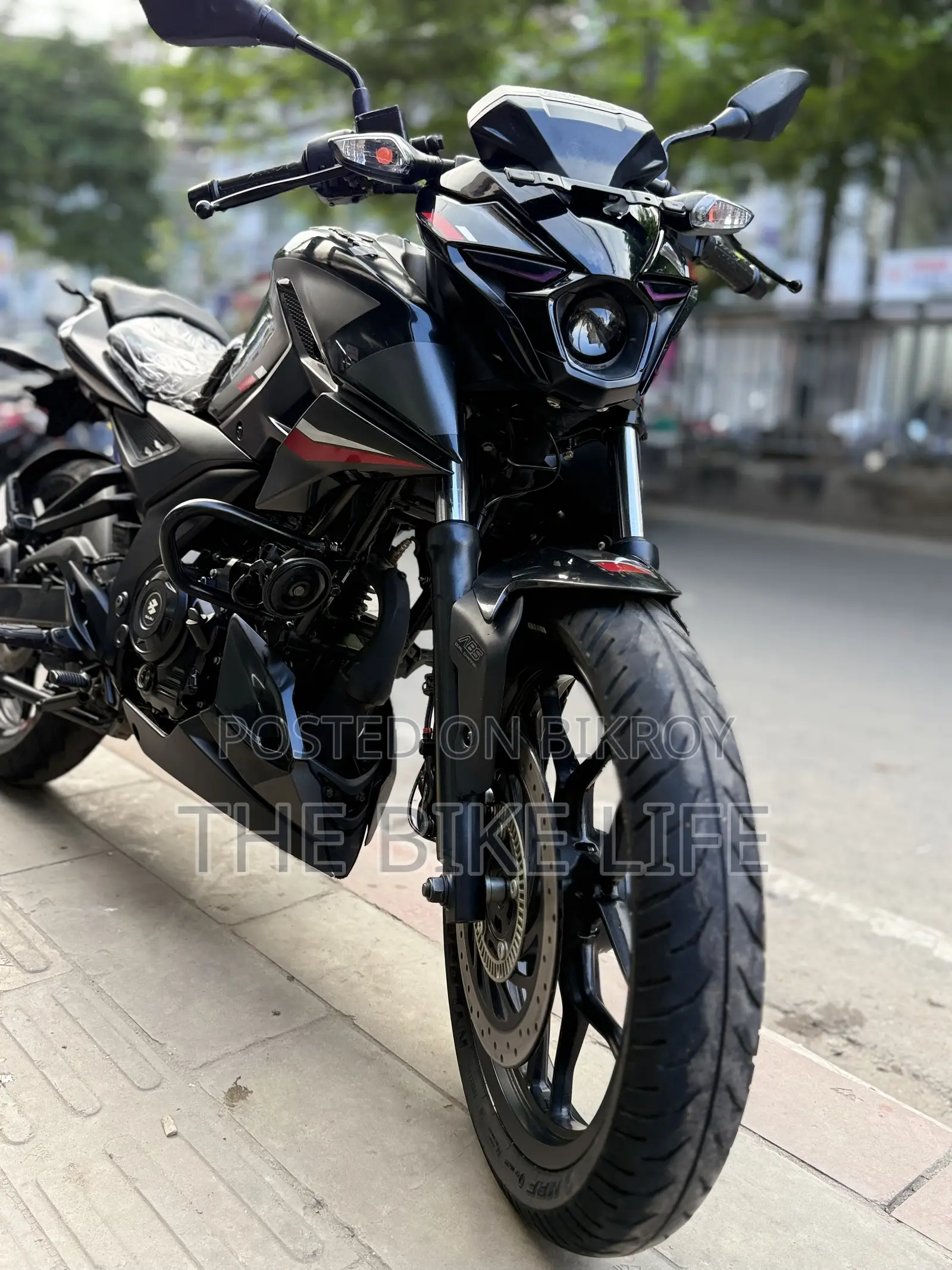 Bajaj Pulsar N160 2025 Black
