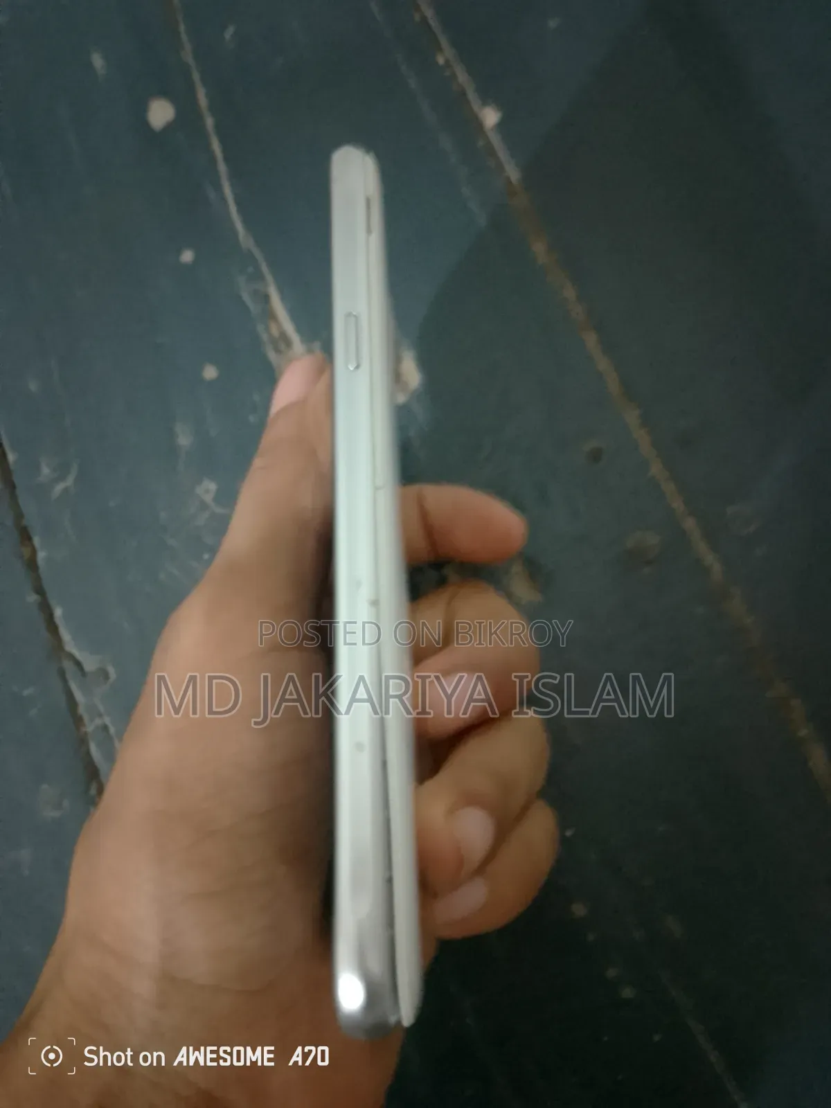 Samsung Galaxy J3 8 GB White