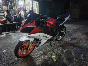 Yamaha R1 2018 Red