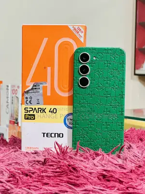 Tecno Spark 40 Pro 128 GB Silver