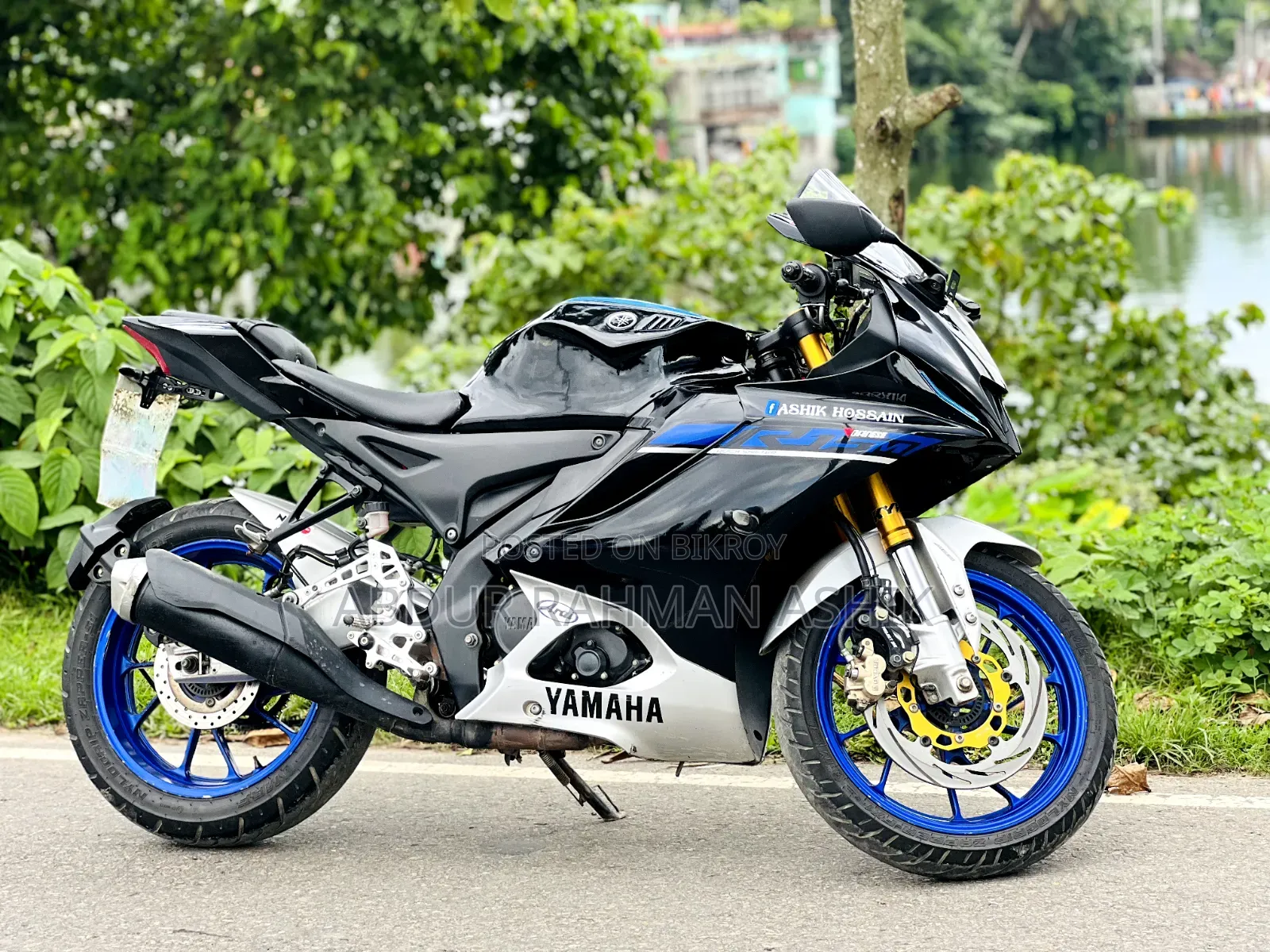 Yamaha R15M 2023 Silver
