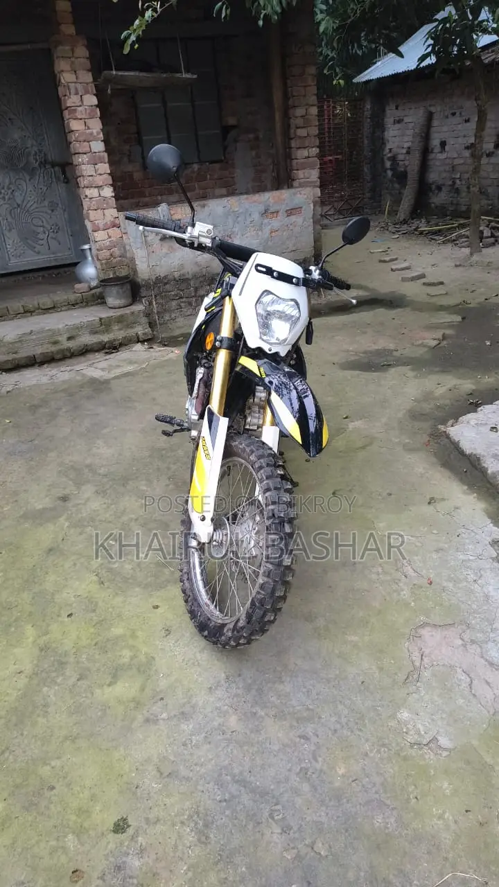 RUSI MP 125 SURF 2021 Black
