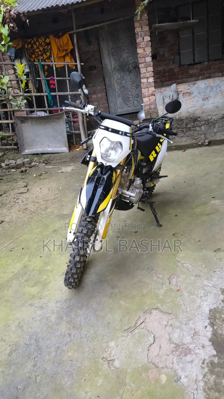 RUSI MP 125 SURF 2021 Black