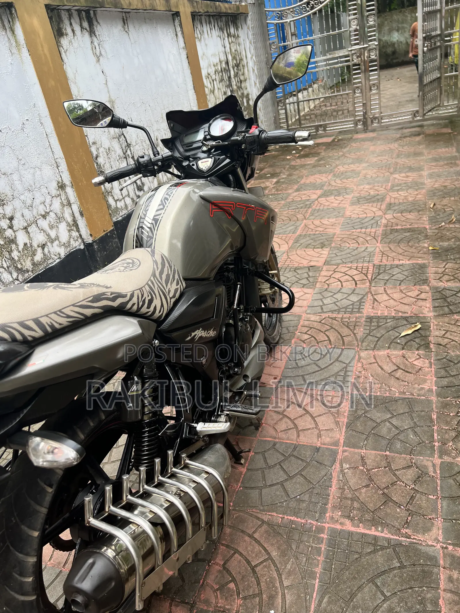 TVS Apache RTR 160 2V 2019 Gray