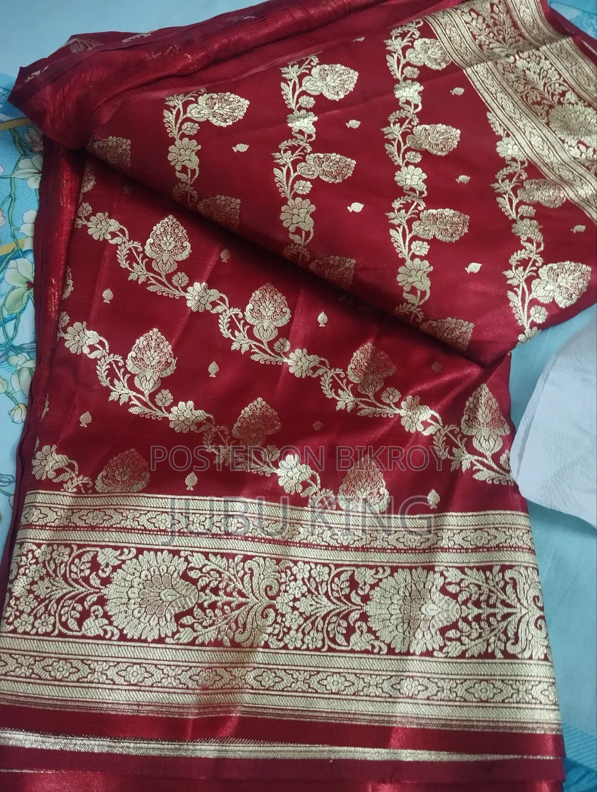শাড়ি বিক্রির জন্য