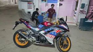 Motorcycle 2022 Red