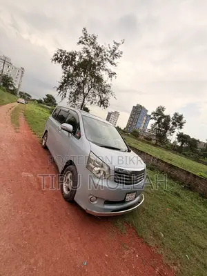 টয়োটা নোয়া ২০১২ ব্লু