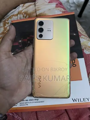 Vivo V23 128 GB Orange