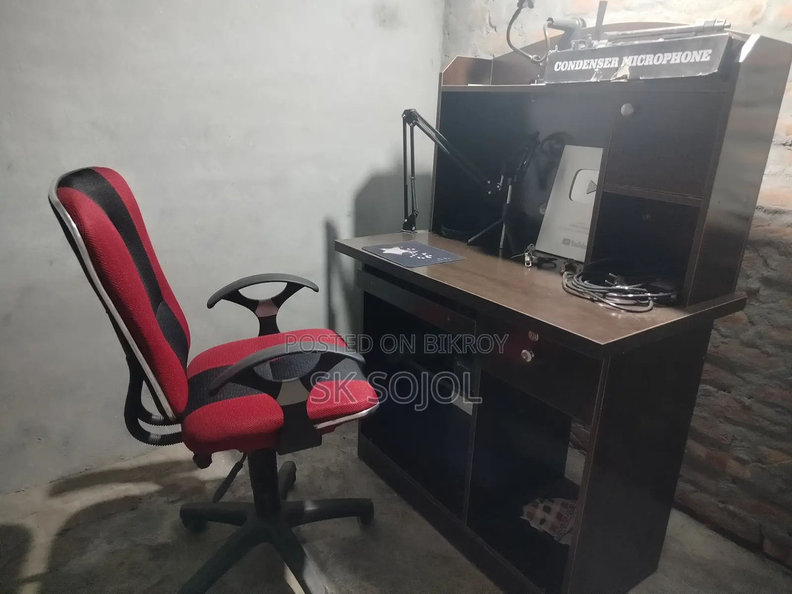 Table and Chair. পিসি সেটাপ টেবিল এবং চেয়ার বিক্রি আছে