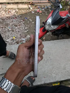 OnePlus Nord 5 256 GB White