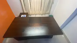 Office Desk Table