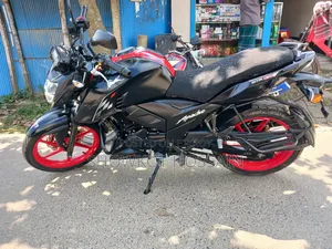 TVS Apache 160 4V 2023 Black