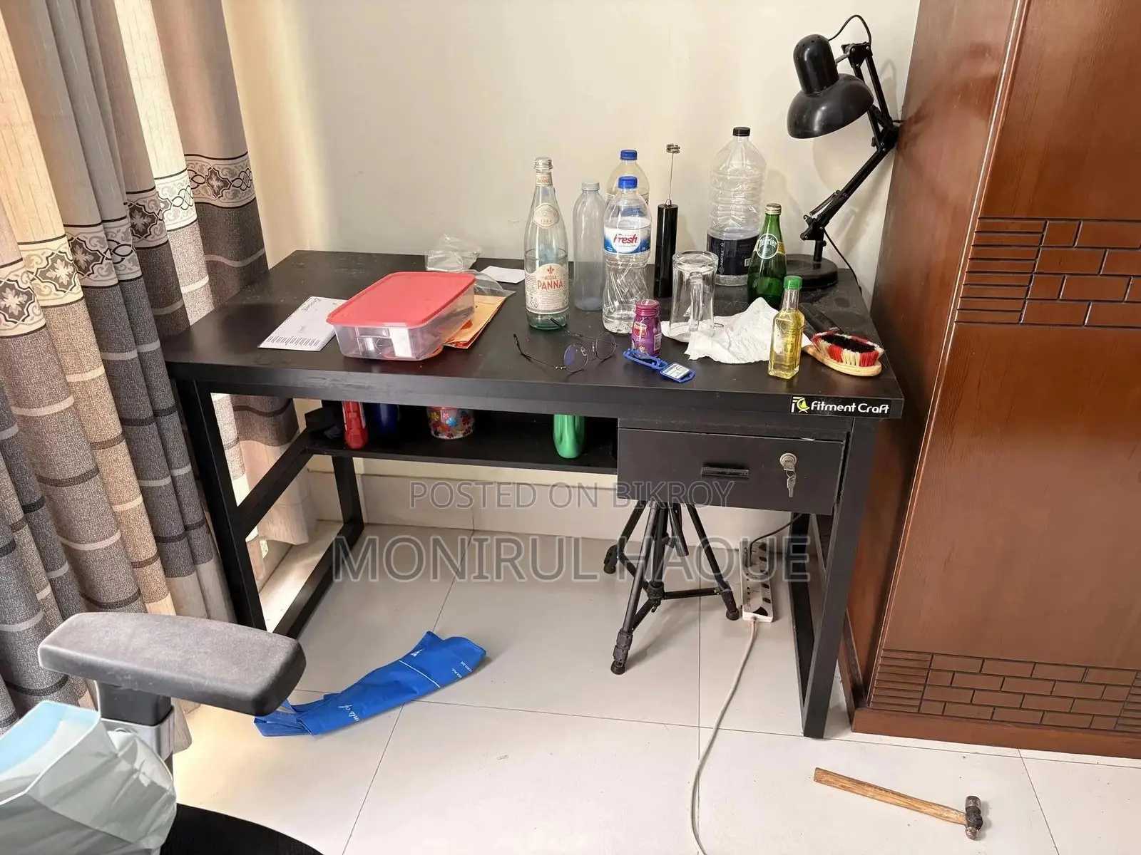 Computer/ Reading Table and Revolving Hydraulic Executive Chair
