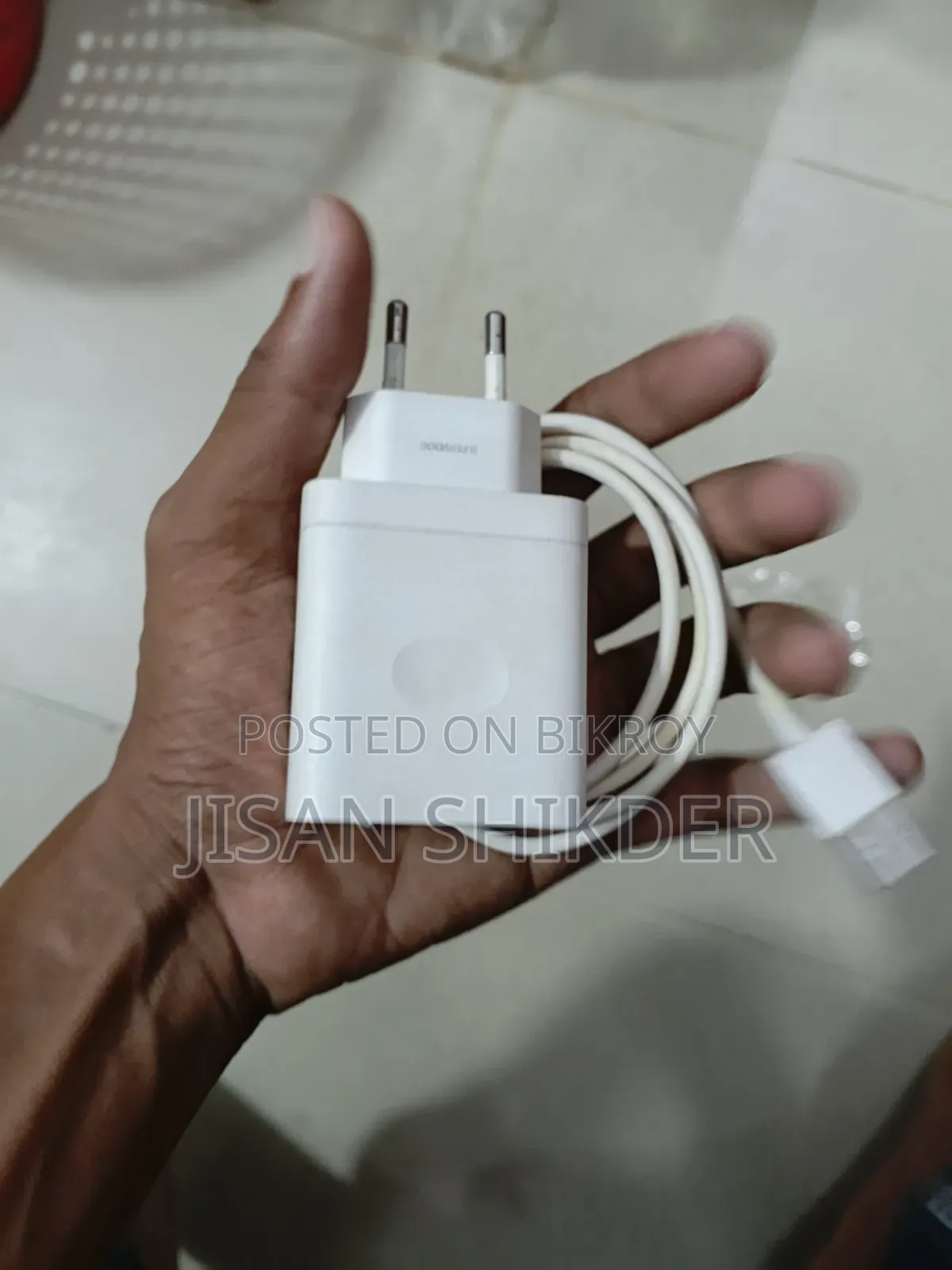 Charger Sell Post