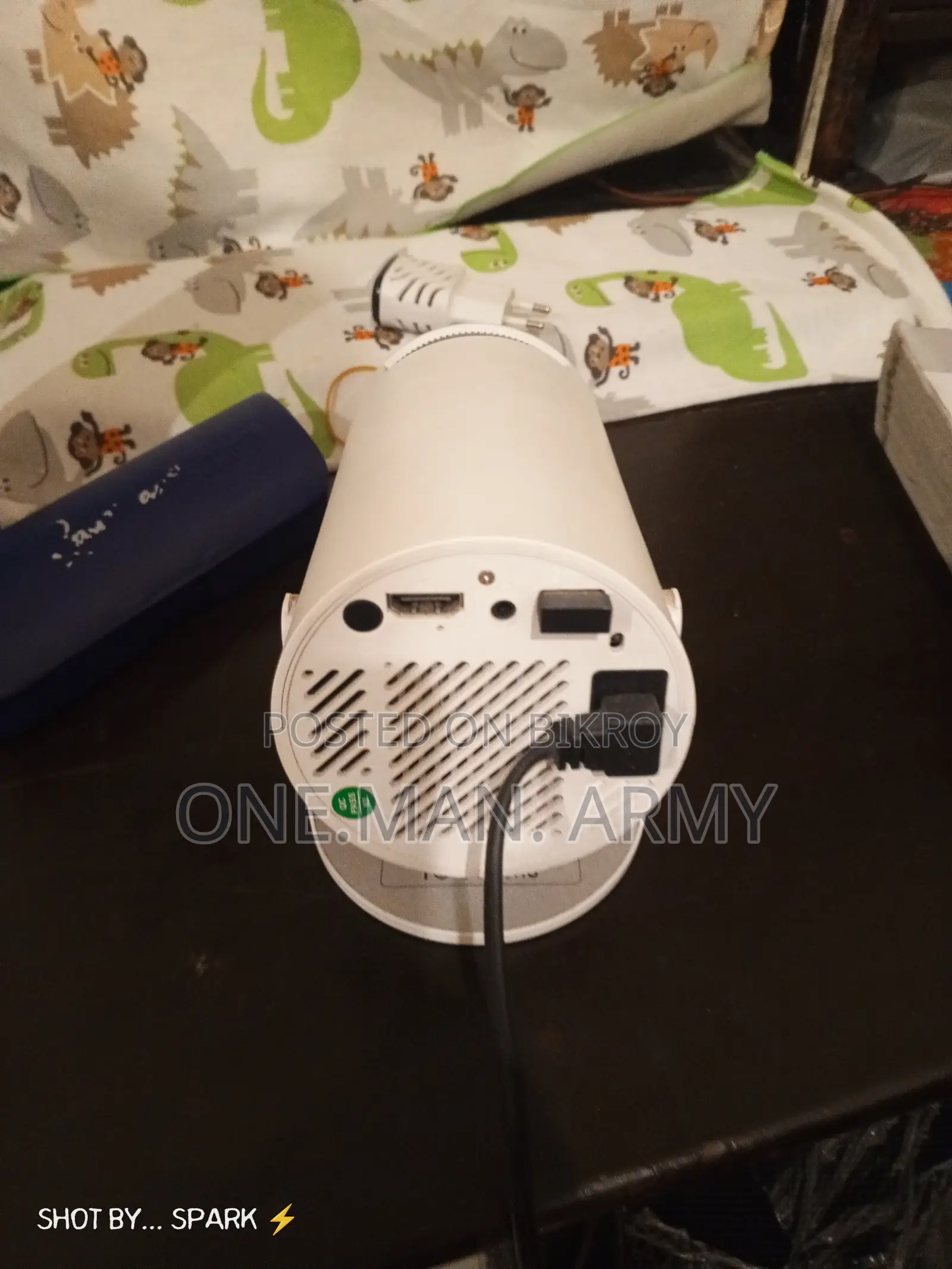 Hy300 Projector