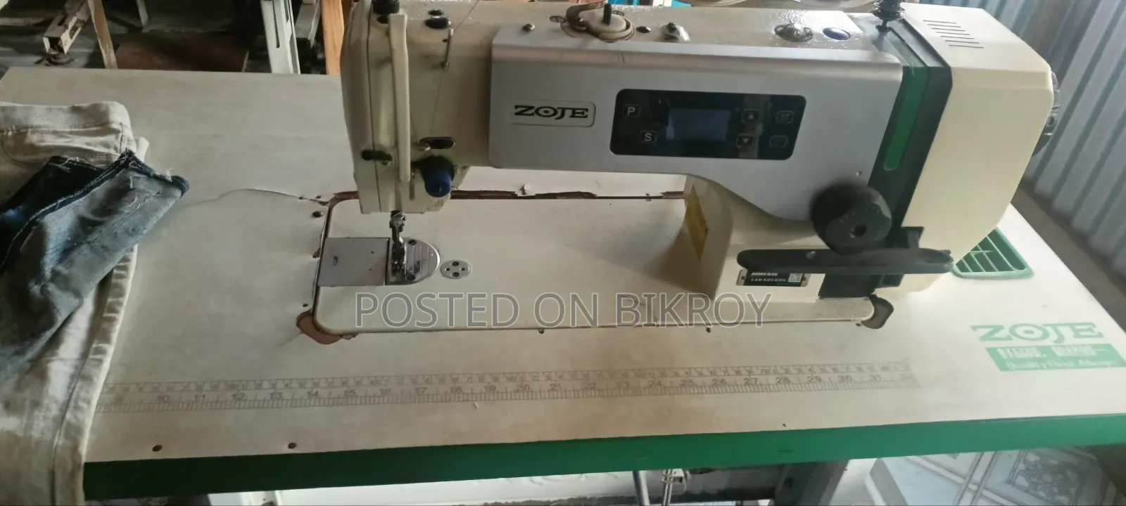 Garment Sewing Machine