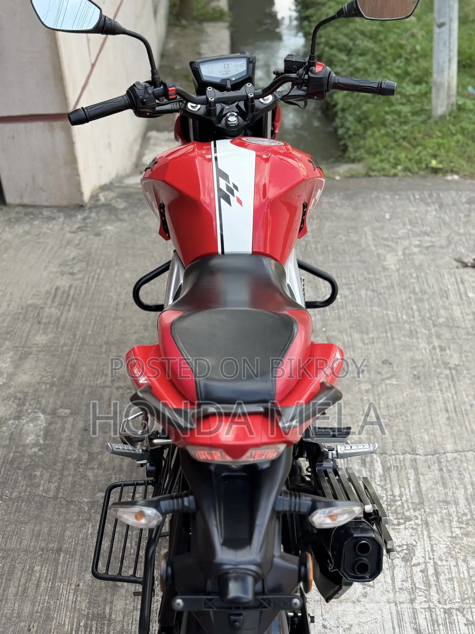 TVS Apache 160 4V 2022 Red