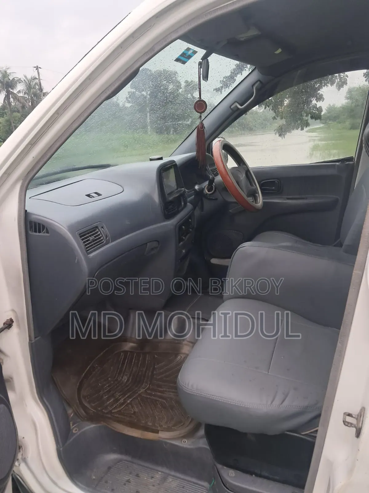 Toyota Noah 2006 White