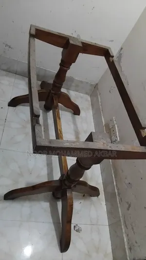 পুরাতন ডাইনিং টেবিল বিক্রয় করা হবে। কমলাপুর স্টেডিয়ামের পিছনে
