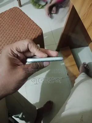 Apple iPhone 6s 64 GB White