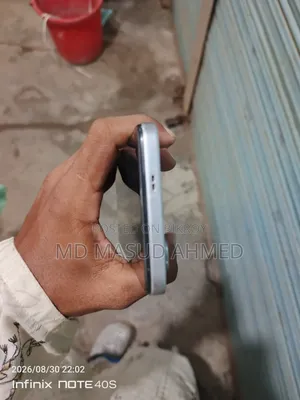 Infinix Hot 60i 128 GB Silver
