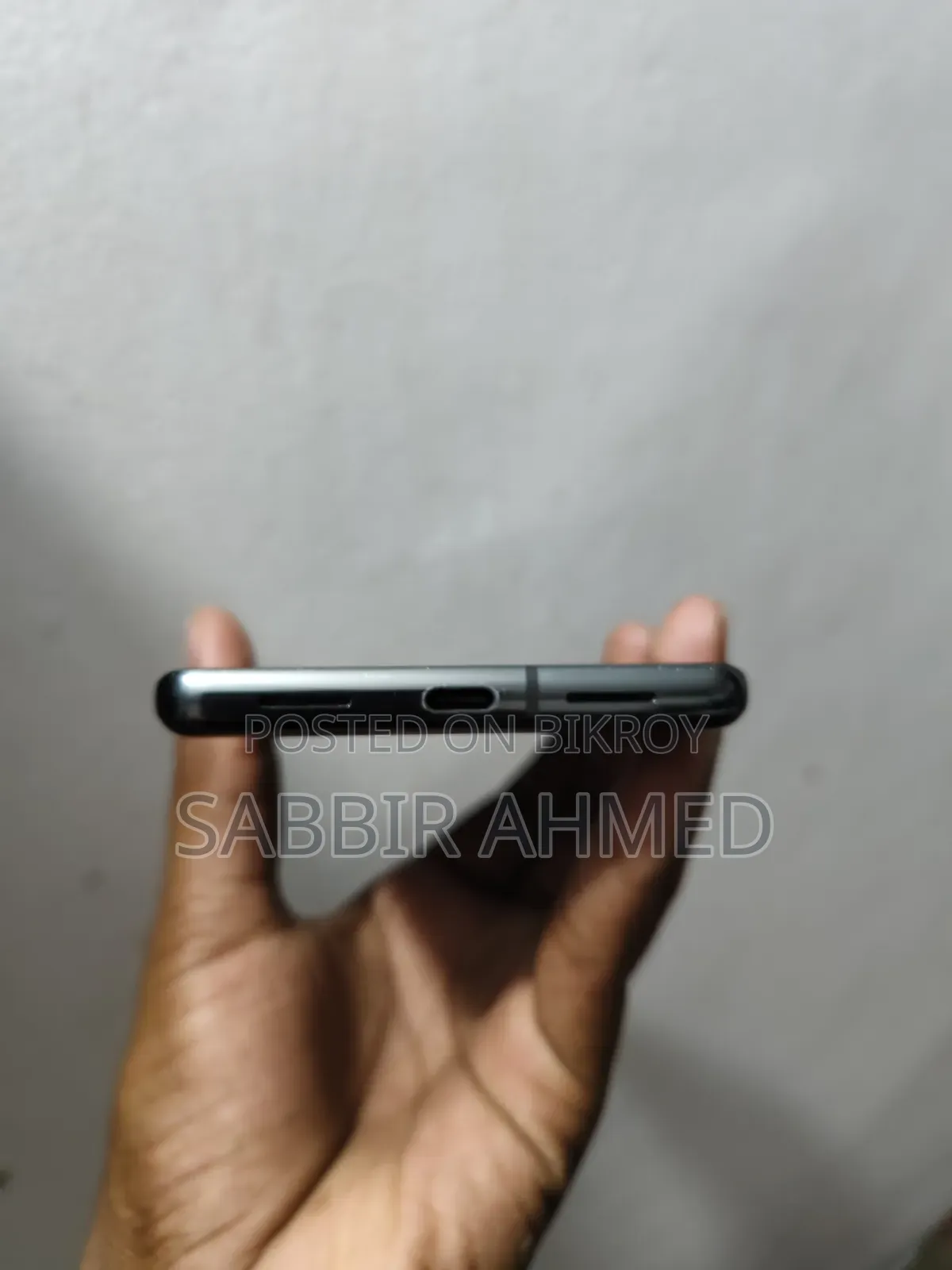 EL 128 GB Black