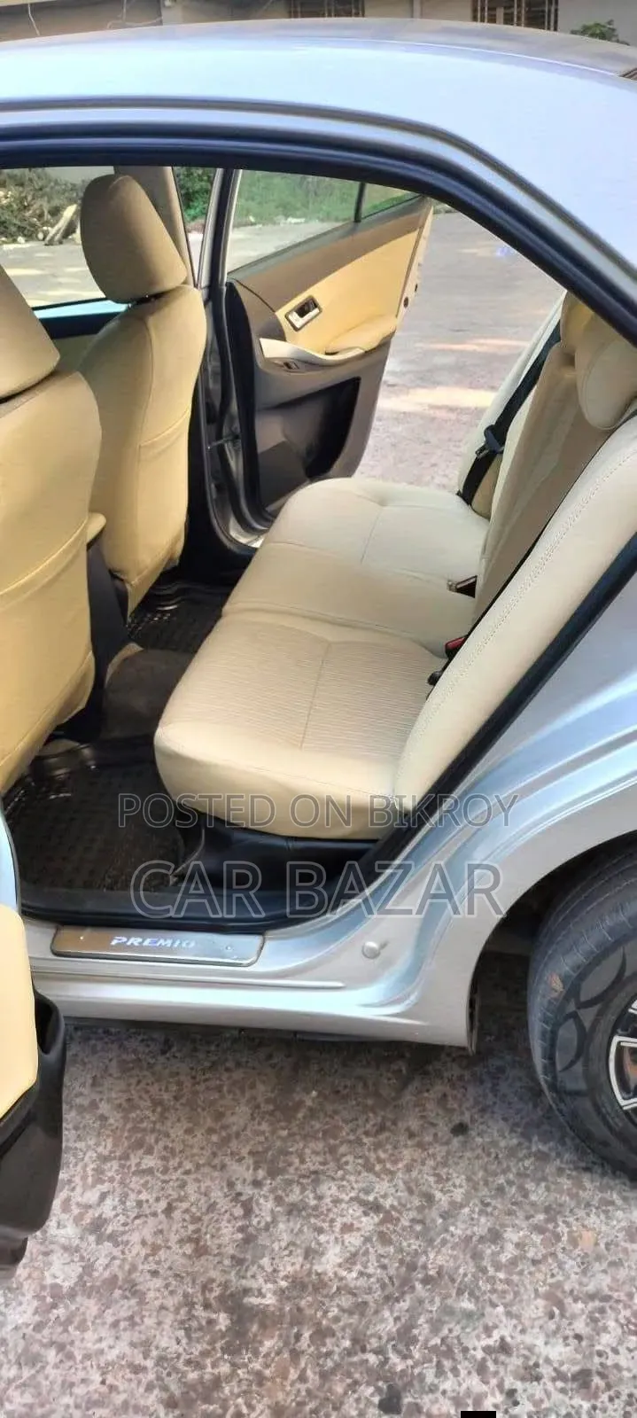 Toyota Premio 1.5 Front-Wheel Drive 2016 Silver