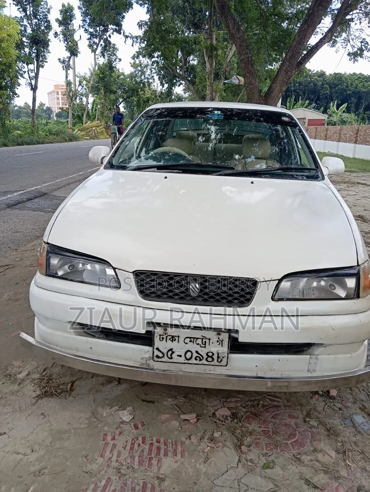 Toyota Corolla 1996 White