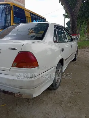 Toyota Corolla 1996 White