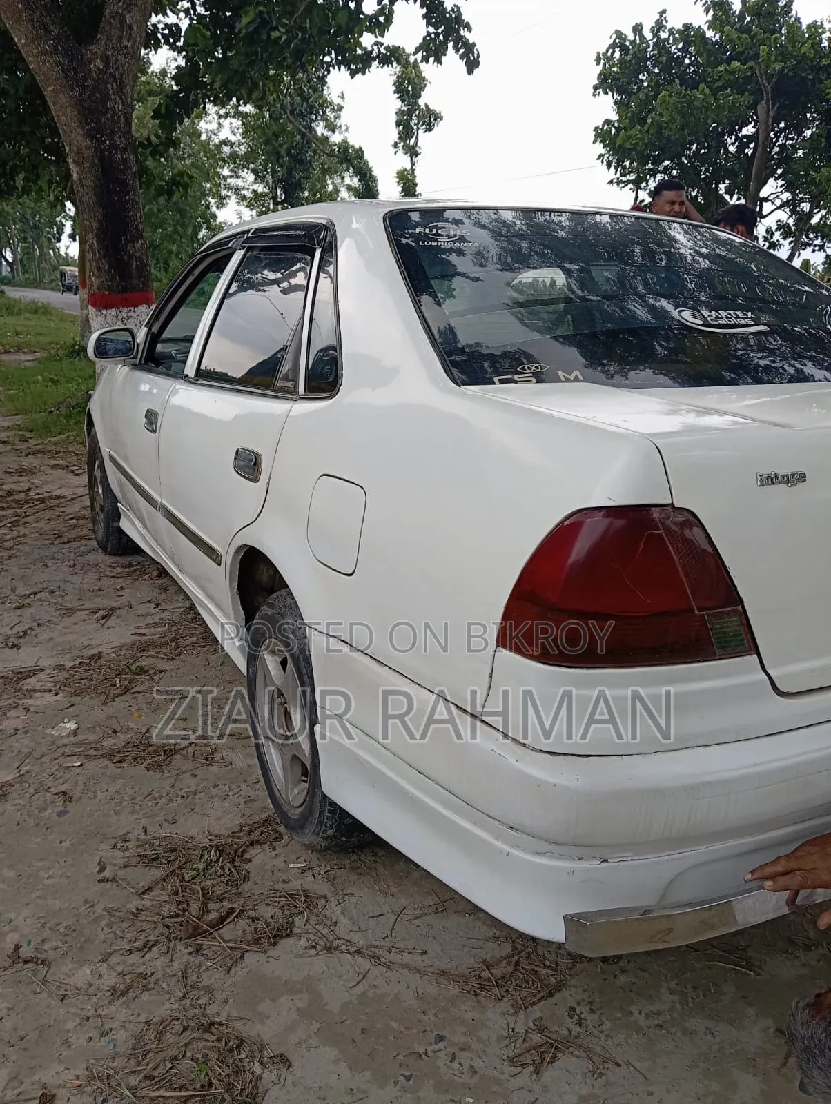 Toyota Corolla 1996 White