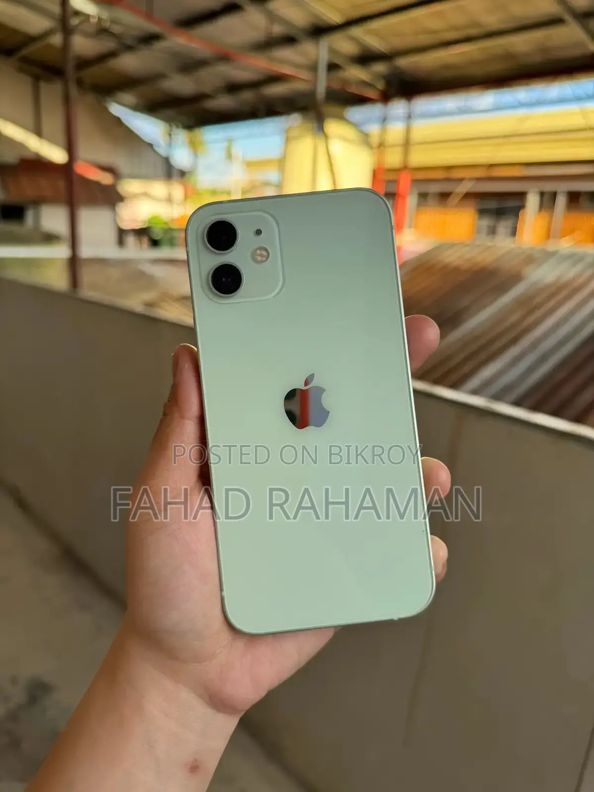 New Apple iPhone 12 64 GB Green