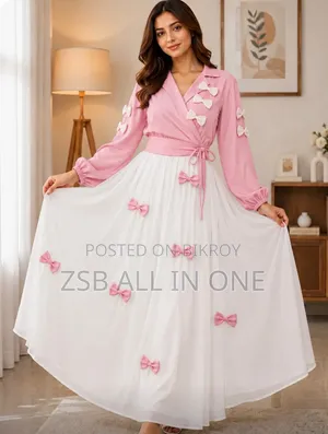 Stylish Tops and Skirt Set