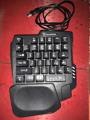 5 in 1 gaming combo pack