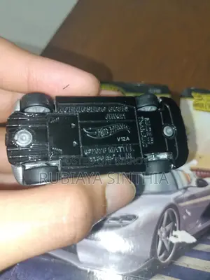 Hot Wheels Premium Boulevard Koenigsegg Cc850