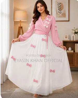 Stylish Tops and Skirt Set