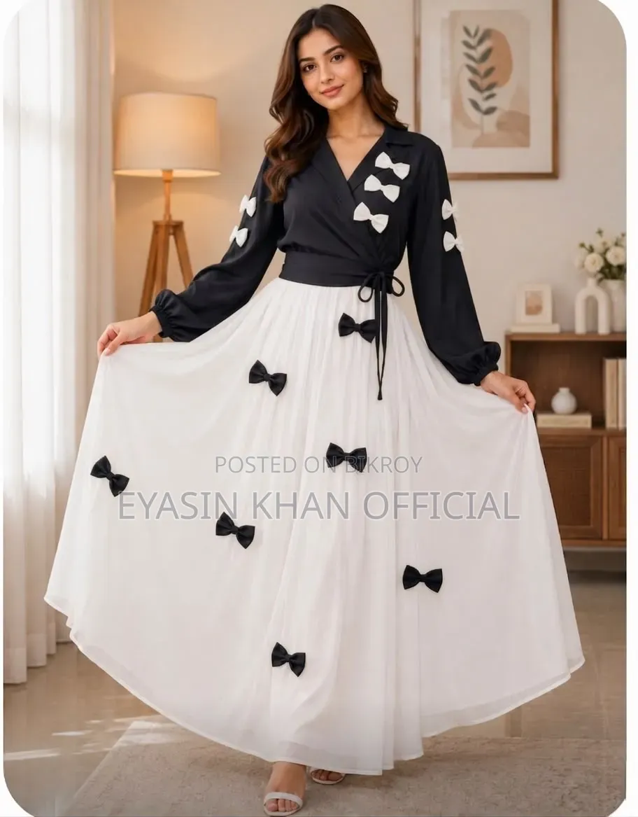 Stylish Tops and Skirt Set