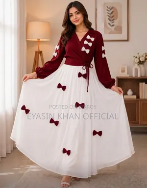 Stylish Tops and Skirt Set