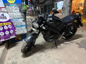 Yamaha 2022 Black