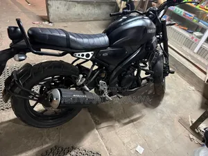 Yamaha 2022 Black